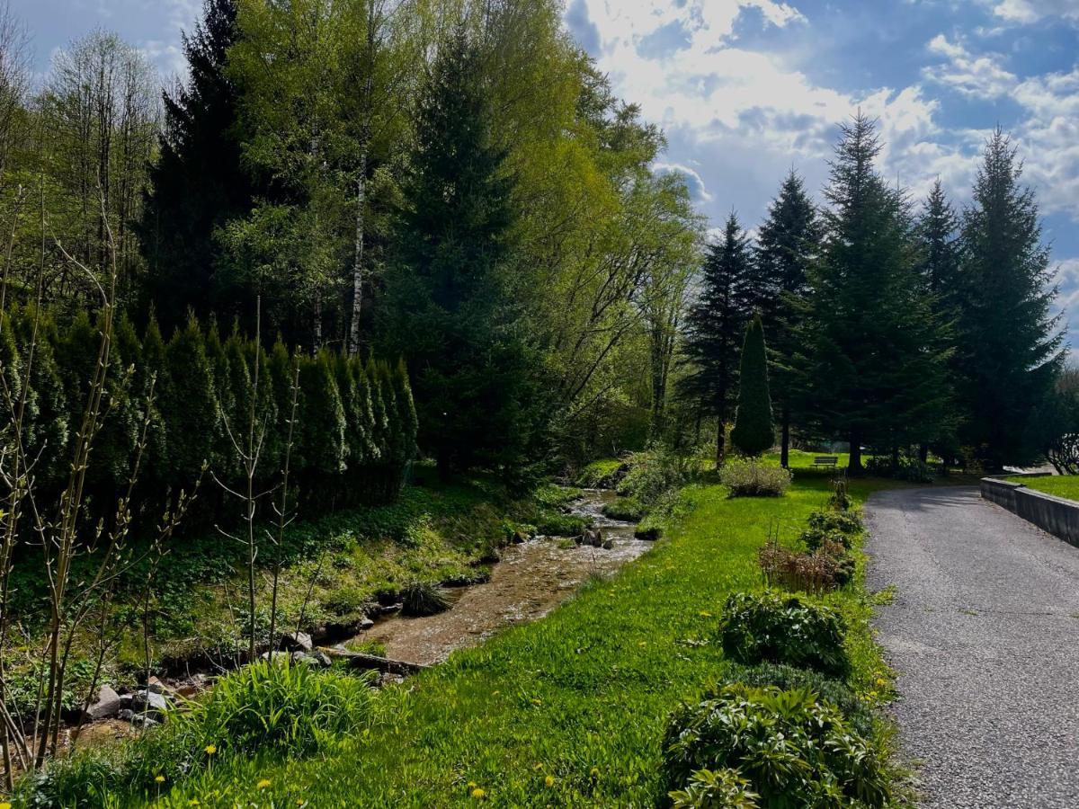 Ubytovani V Krkonosich, Rodinny Apartman Peklicko Horni Lanov Bagian luar foto